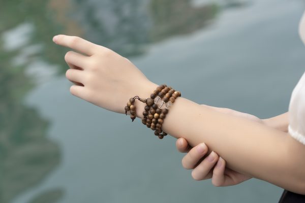 Vòng trầm hương chìm